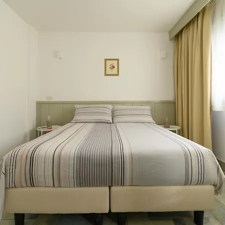 Alpesmith - Bike & Ski Apartments Bardonecchia Exterior photo