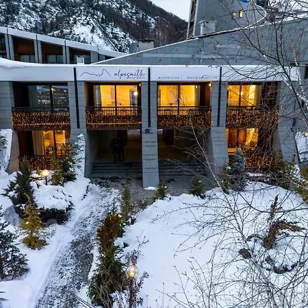 Alpesmith - Bike & Ski Apartments Bardonecchia Exterior photo